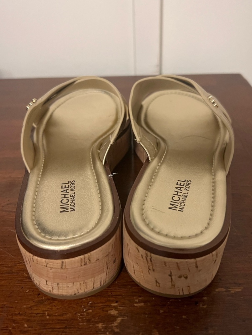 Michael Michael Kors Cary Metallic Leather Wedge Sandals in Pale Gold size 7.5 - Picture 4 of 10
